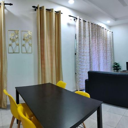 Kepala Batas  Homestay Habi Residence מראה חיצוני תמונה